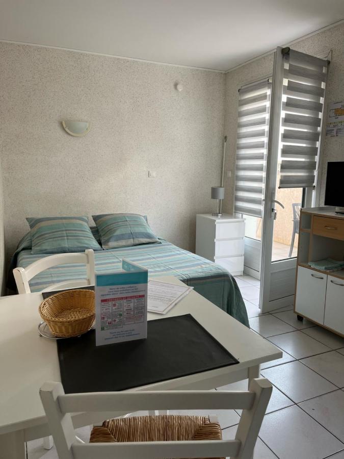 Hotel Residence Les Flots Saint-Palais-sur-Mer Bagian luar foto