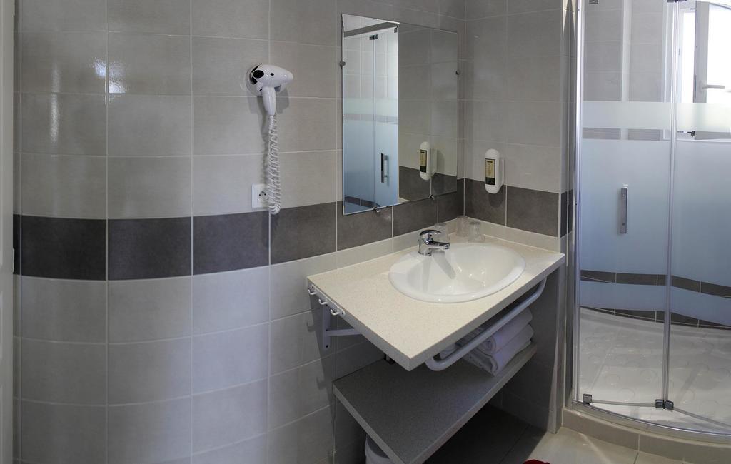 Hotel Residence Les Flots Saint-Palais-sur-Mer Bagian luar foto